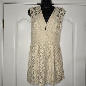 Free People Dress One Million Lovers Lace Mini Dress Size 4 Side‎ Zip Sleeveless